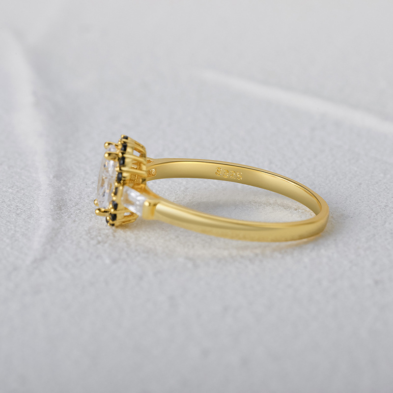 Sterling Silver Round Diamond Ring 21