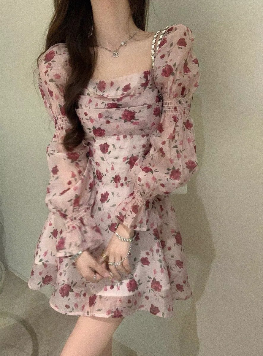 Fragmented Flower Pattern