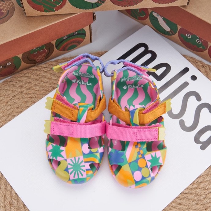 Pure Color Children's Fragrant Beach Shoes Image 2