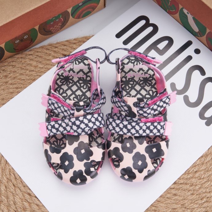 Pure Color Children's Fragrant Beach Shoes Image 4