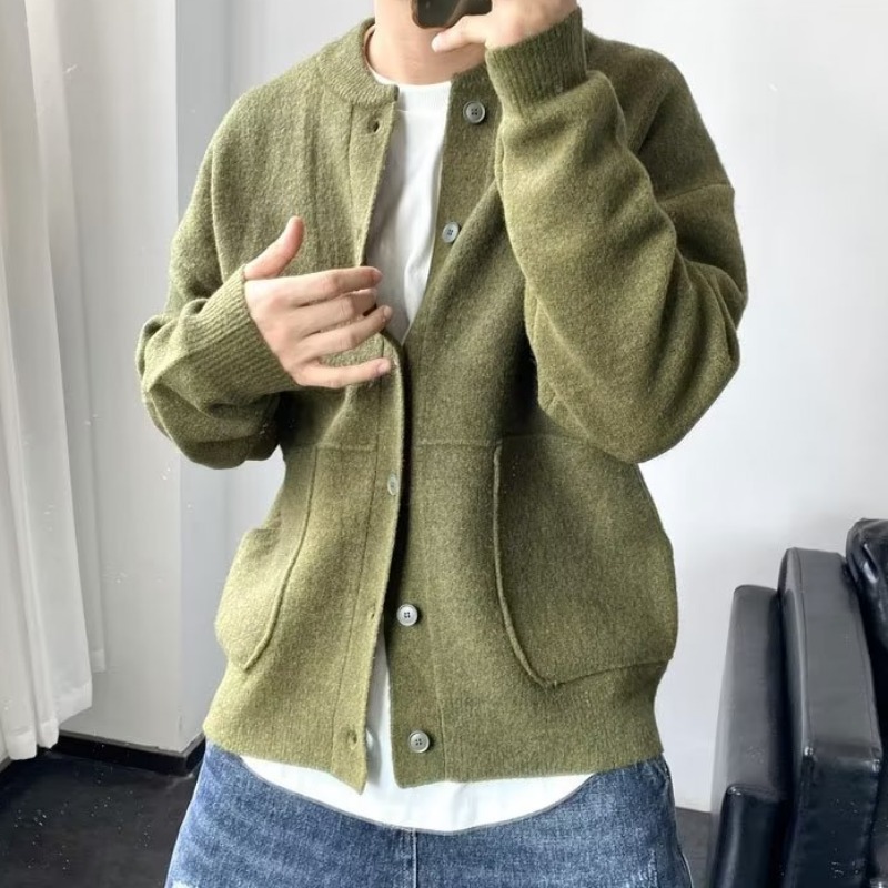 Another view of the cardigan