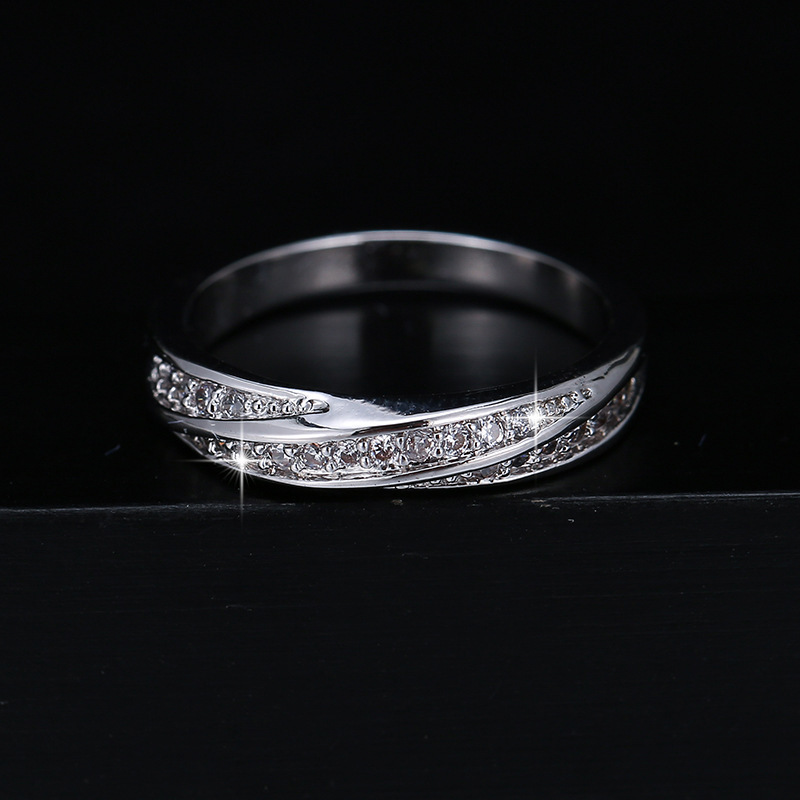 Fashionable Ring Image 2