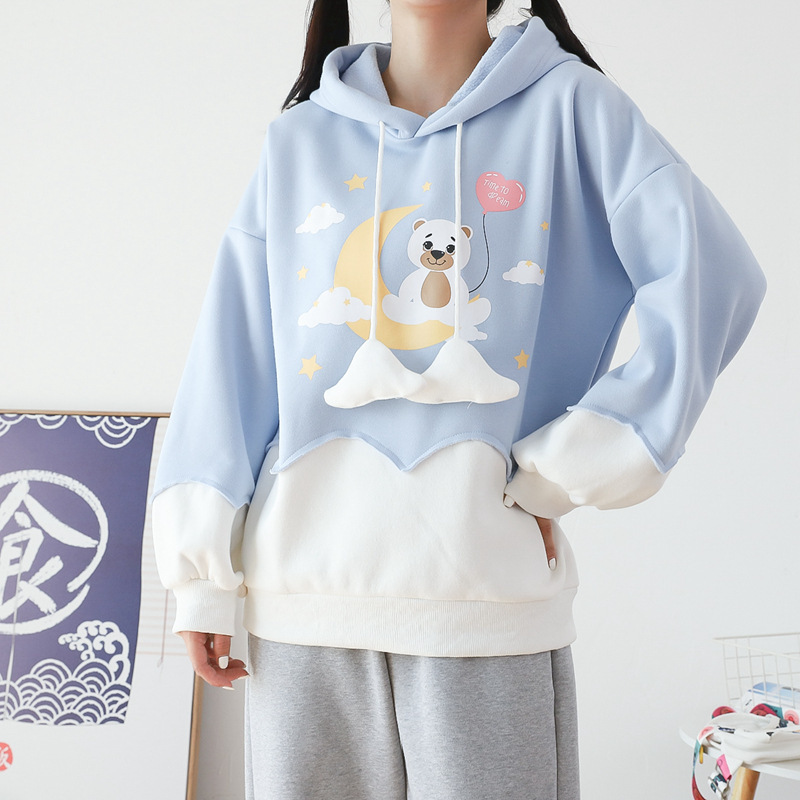 Cartoon Love Bear Print Hoodie Image 3