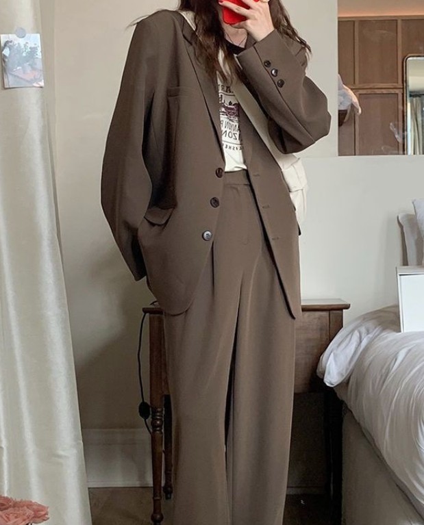 Women's Suit Jacket Image 4