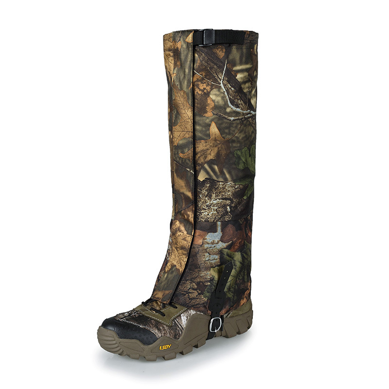 Hiking Snow Cover - Wearing Demonstration