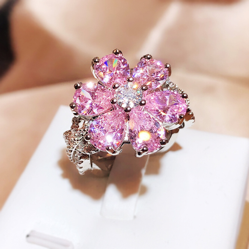 Anillo de circonita con flor de cerezo en forma de corazón 3