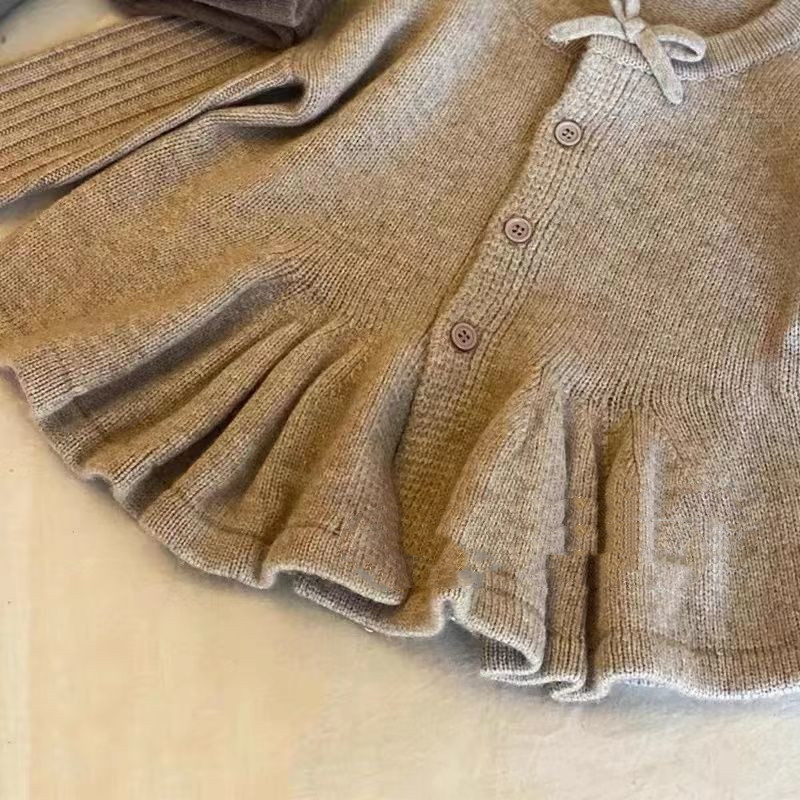 Knitted Cardigan Model 2