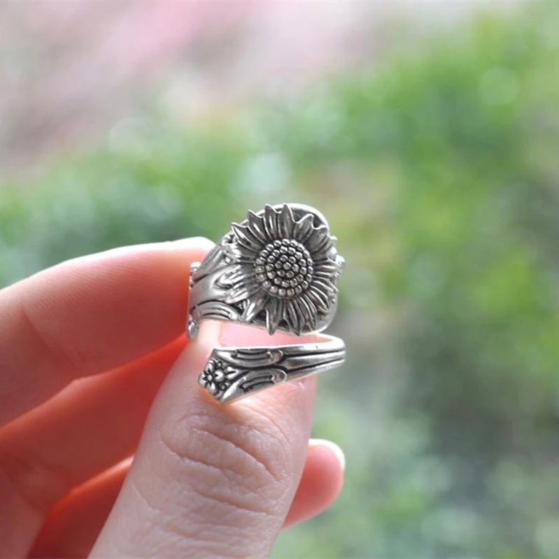 Female Thailand Silver Retro Little Daisy Ring Image 4
