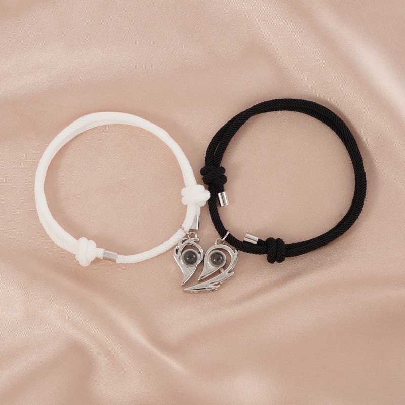 Heart-shaped Magnetic Buckle Bracelet 2