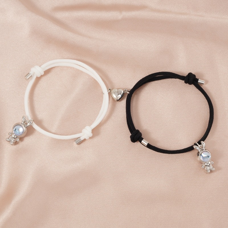 Heart-shaped Magnetic Buckle Bracelet 1