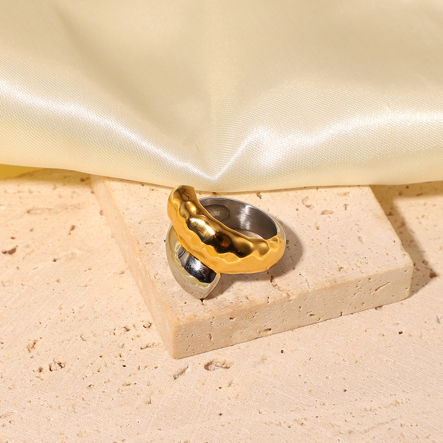 Cross Ring Image 6