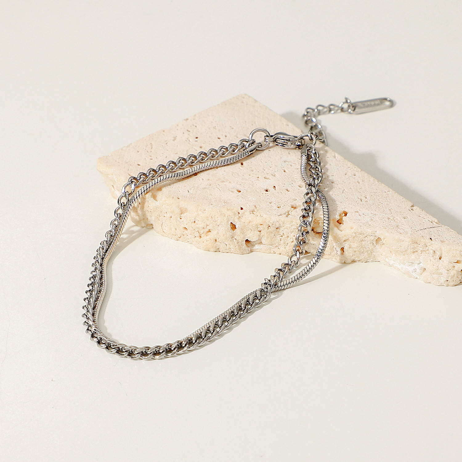 Men's fashion accessory