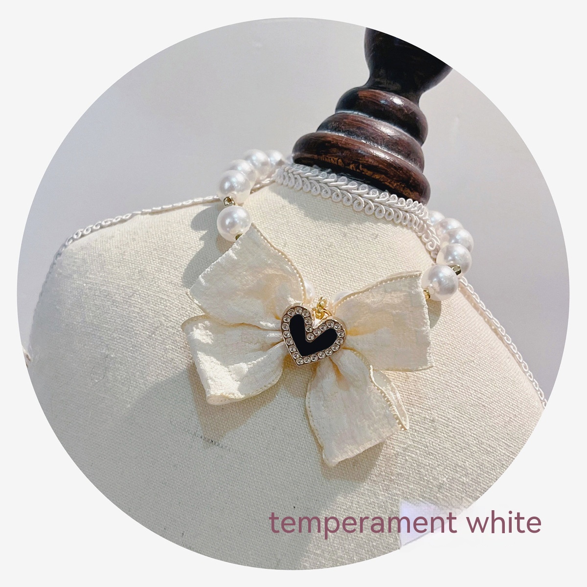 Stylish Pet Jewelry
