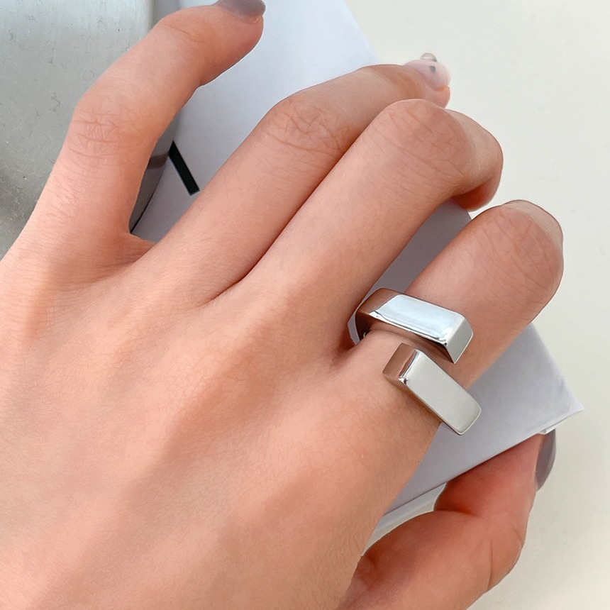 Cool Design Ring 7