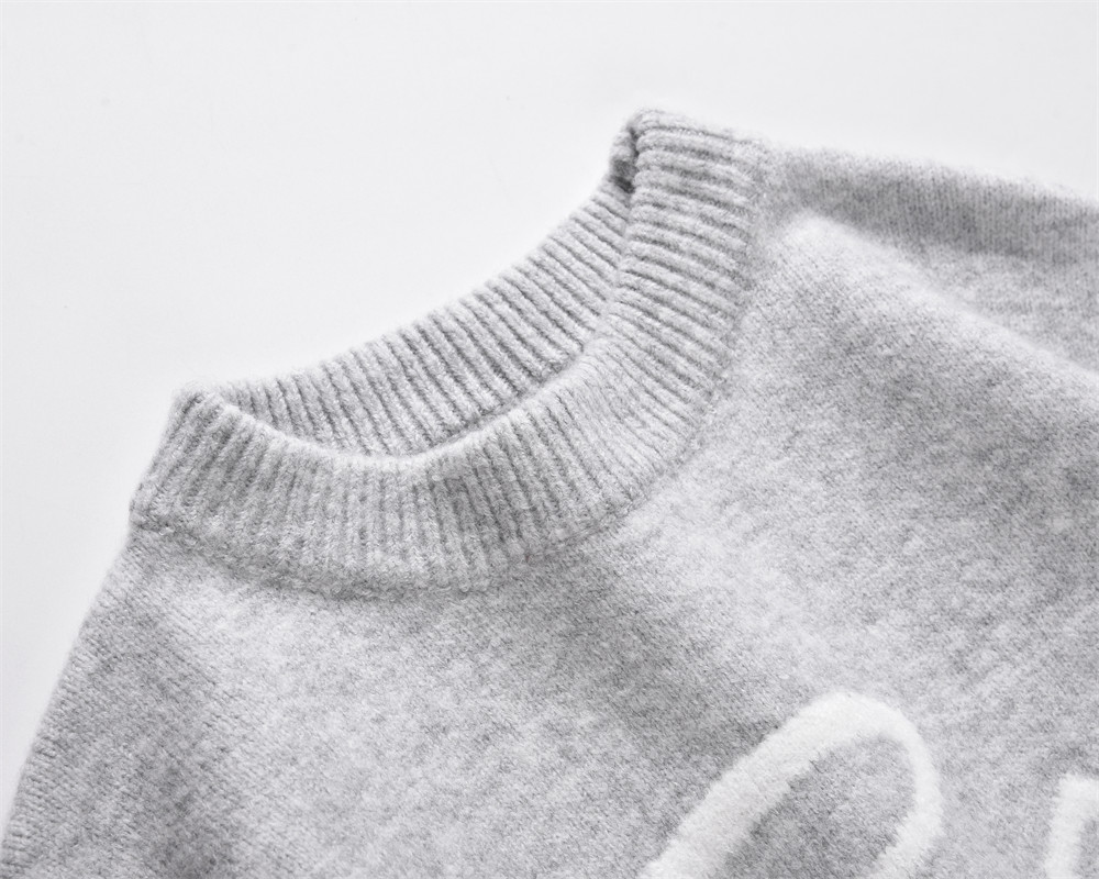 Sweater Image 7
