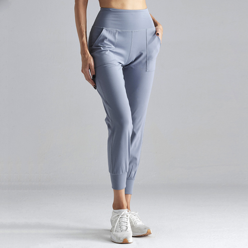 Yoga Pants Image 5