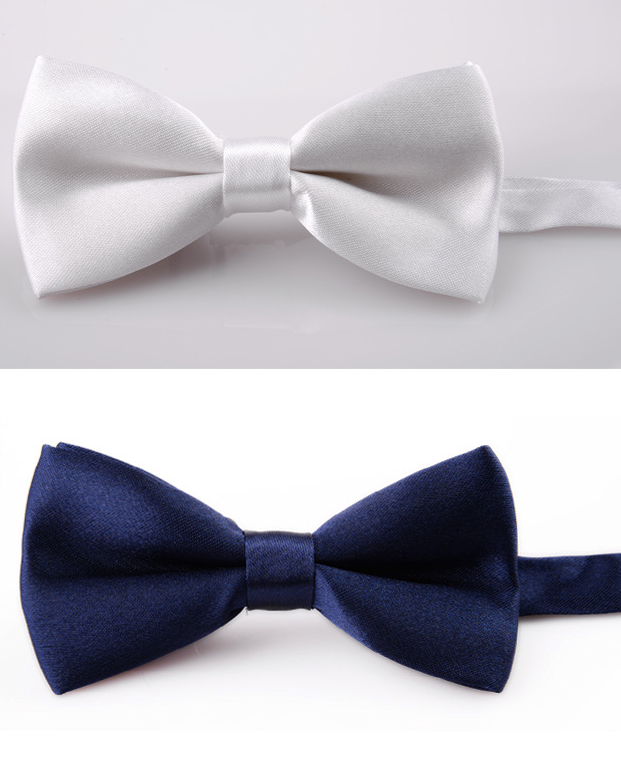 Solid color tri-fold bow tie