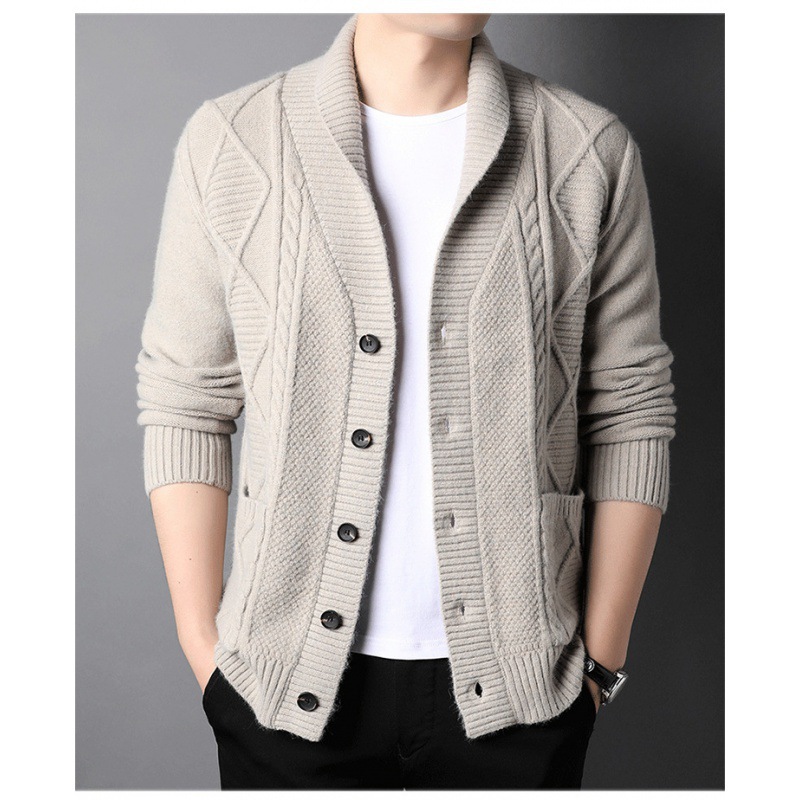 Stylish Cardigan Look