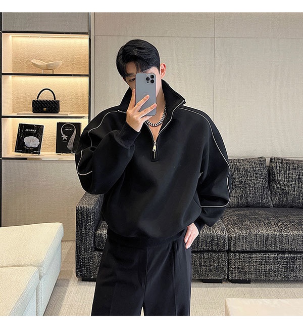 Sweater Image 7