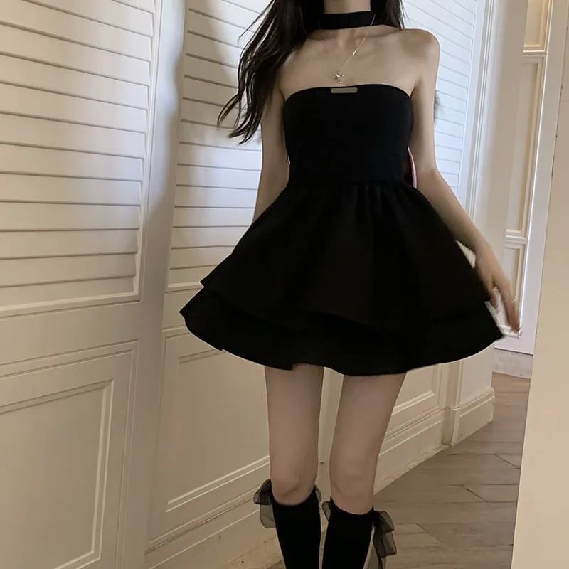 Backless Western Style Dress Image 1