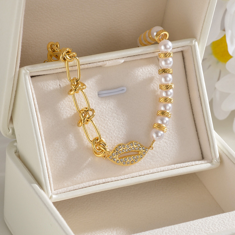 Diamond Pearl Bracelet Image 3