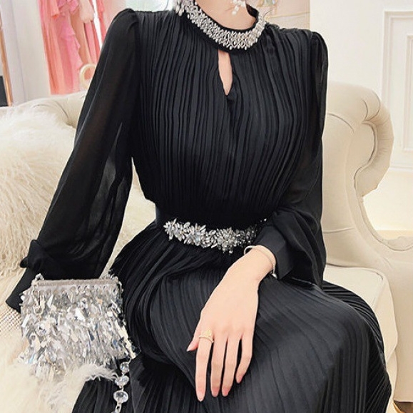 Chiffon Dress Image 2