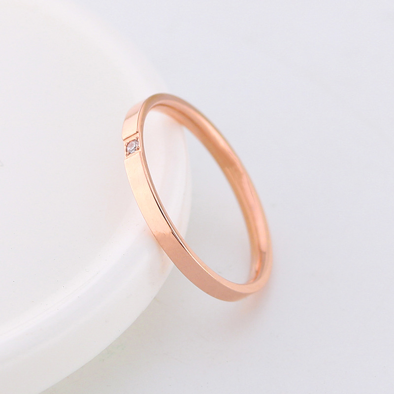 Anillo creativo de moda de acero de titanio con circonio - Imagen 5