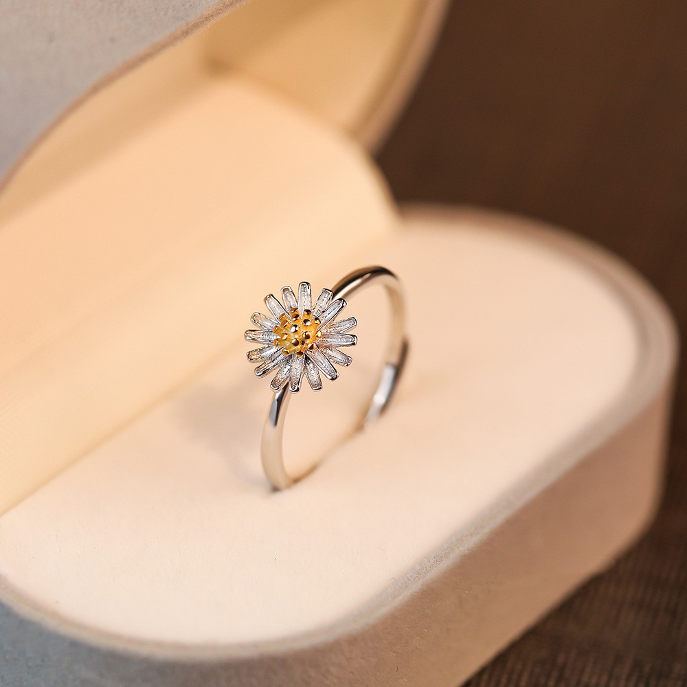 Daisy Ring Image 1