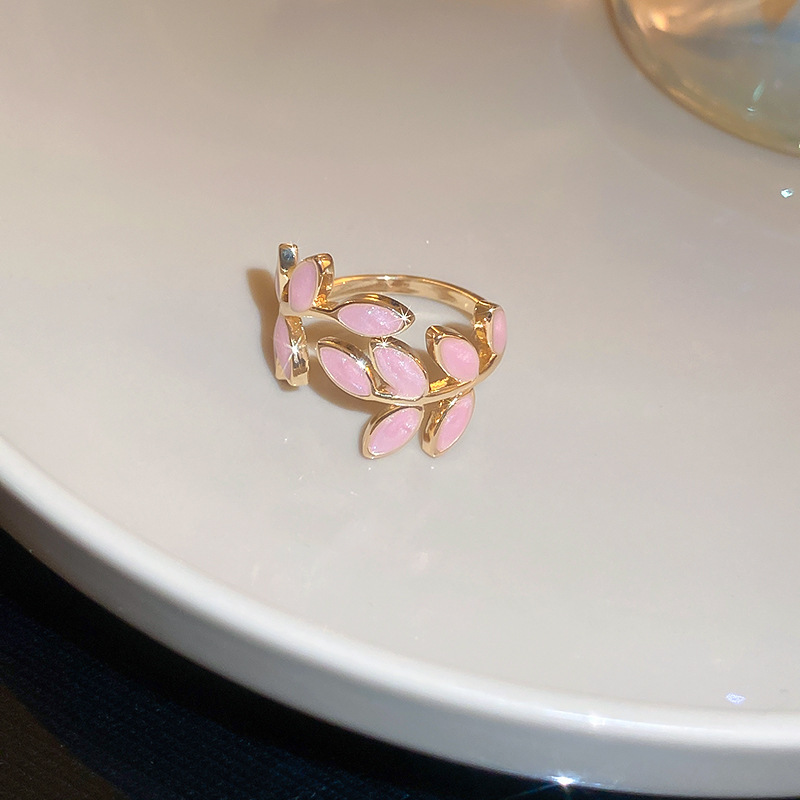Korean Oil Dripping Leaf Ring Lifestyle 3