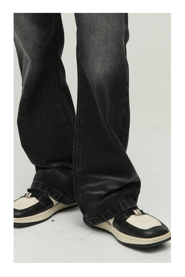 Loose Worn Looking Washed-out Slightly Flared Jeans 11