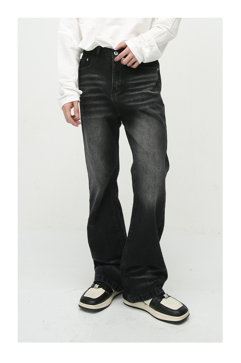 Loose Worn Looking Washed-out Slightly Flared Jeans 3