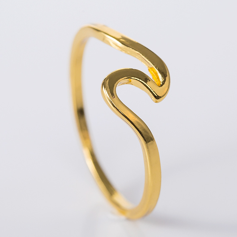 Women's Fashion Simple Wave Ring - Image 5