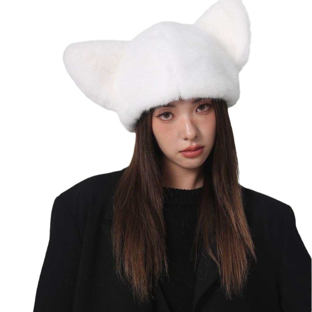 Plush Velvet Hat Detail