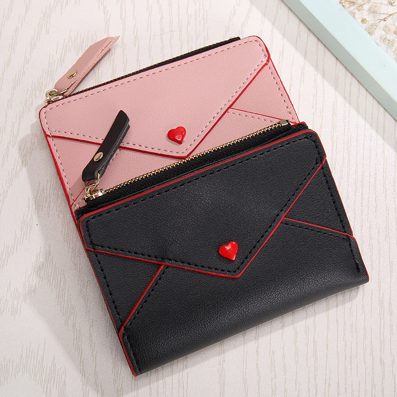 Heart-shaped Card Bag Image 5