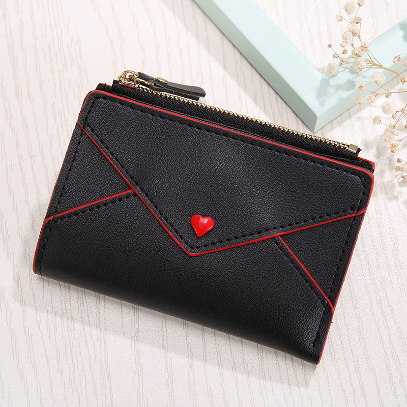Heart-shaped Card Bag Image 9