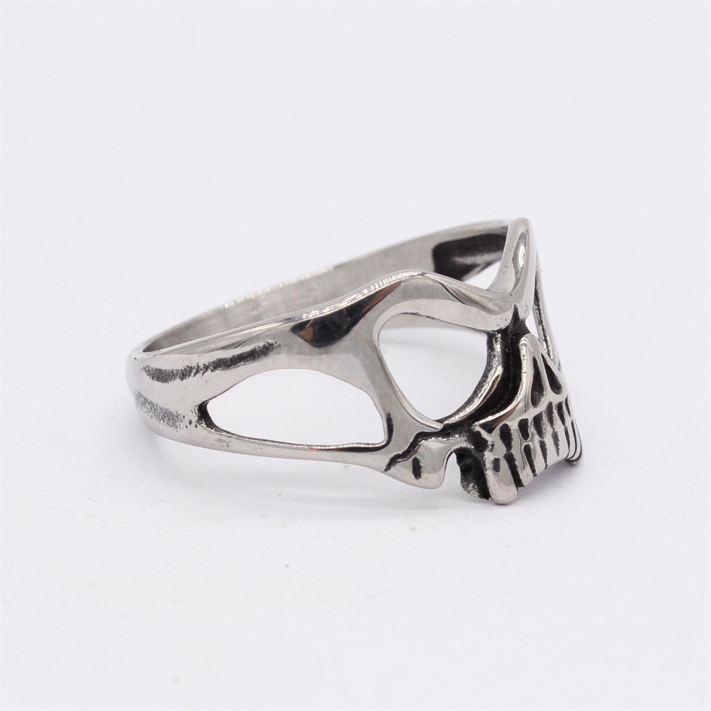 Retro Skull Mask Men's Titanium Steel Ring Image 1