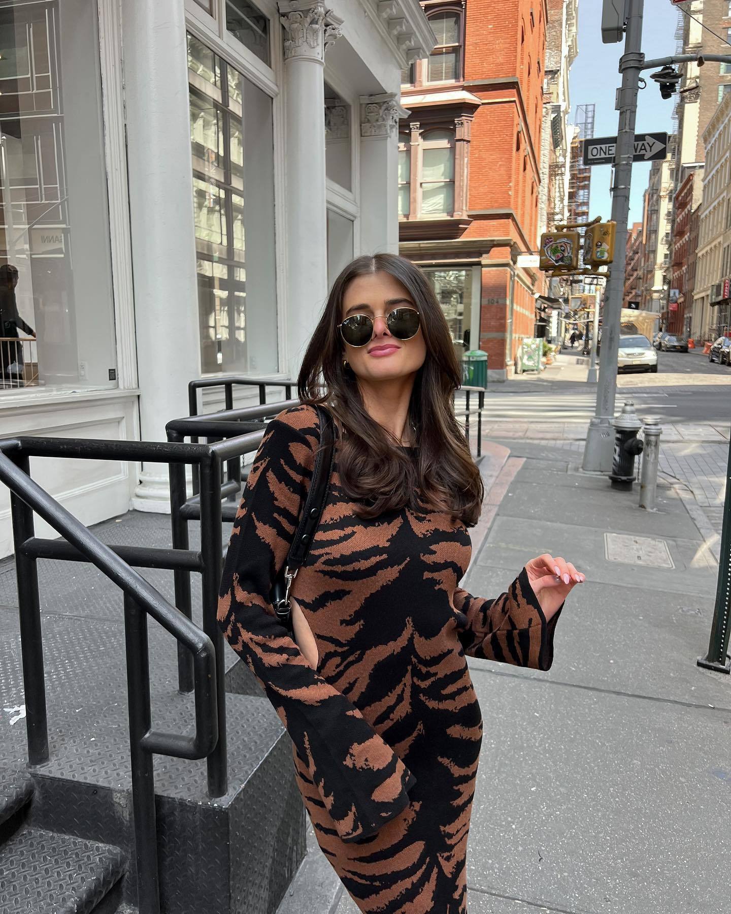 Women's Bell Sleeve Fashion Print Dress - Styled Look