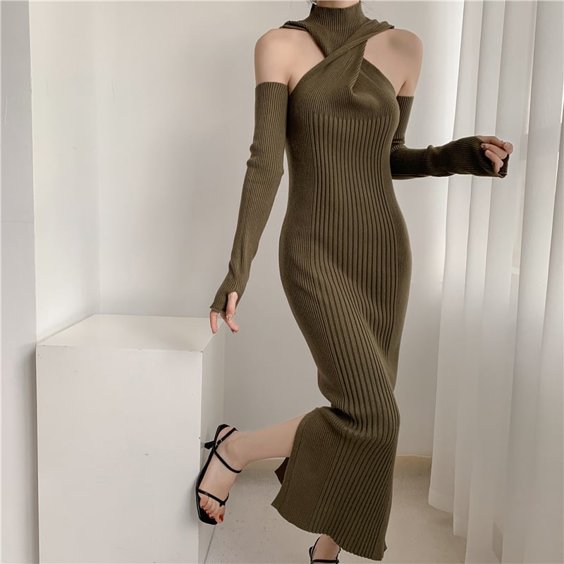 Off-shoulder Knitted Dress