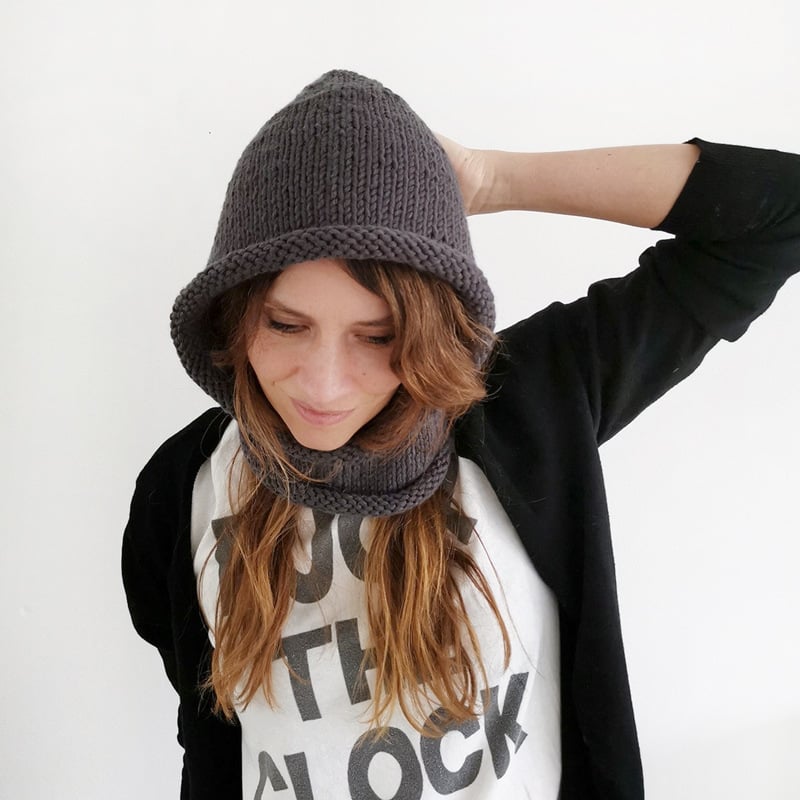 Women's Knitted Wool Hat - Texture Detail