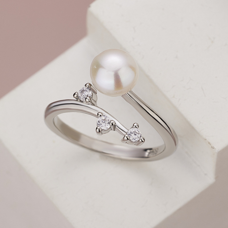 Natural Freshwater Pearl Ring - Image 3