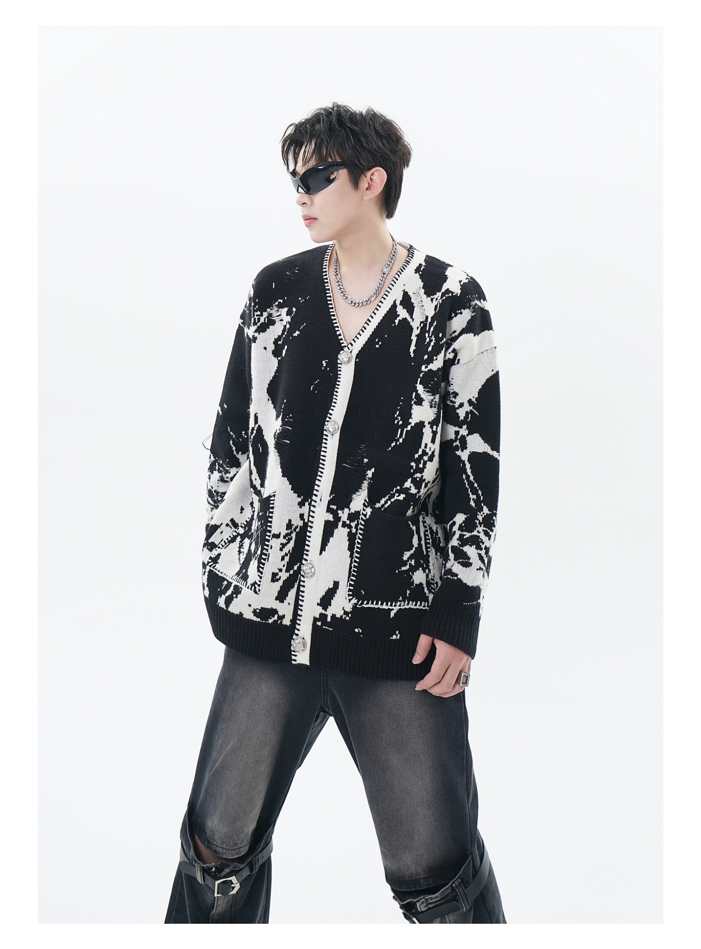 Snowflake Ripped Niche V-neck Knitted Tup Cardigan Image 6