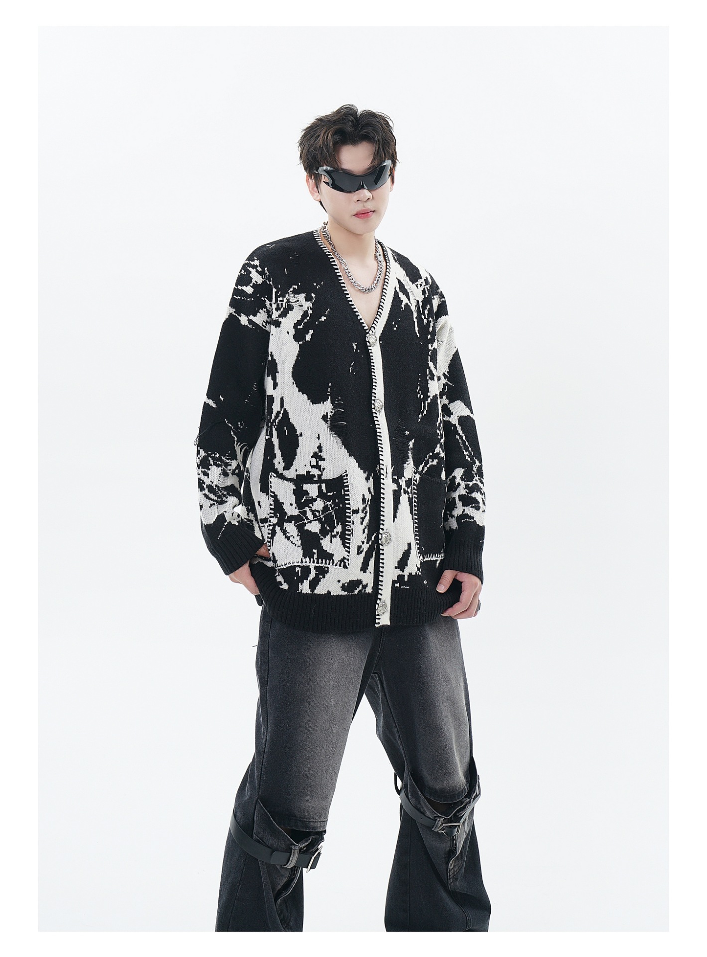 Snowflake Ripped Niche V-neck Knitted Tup Cardigan Image 5