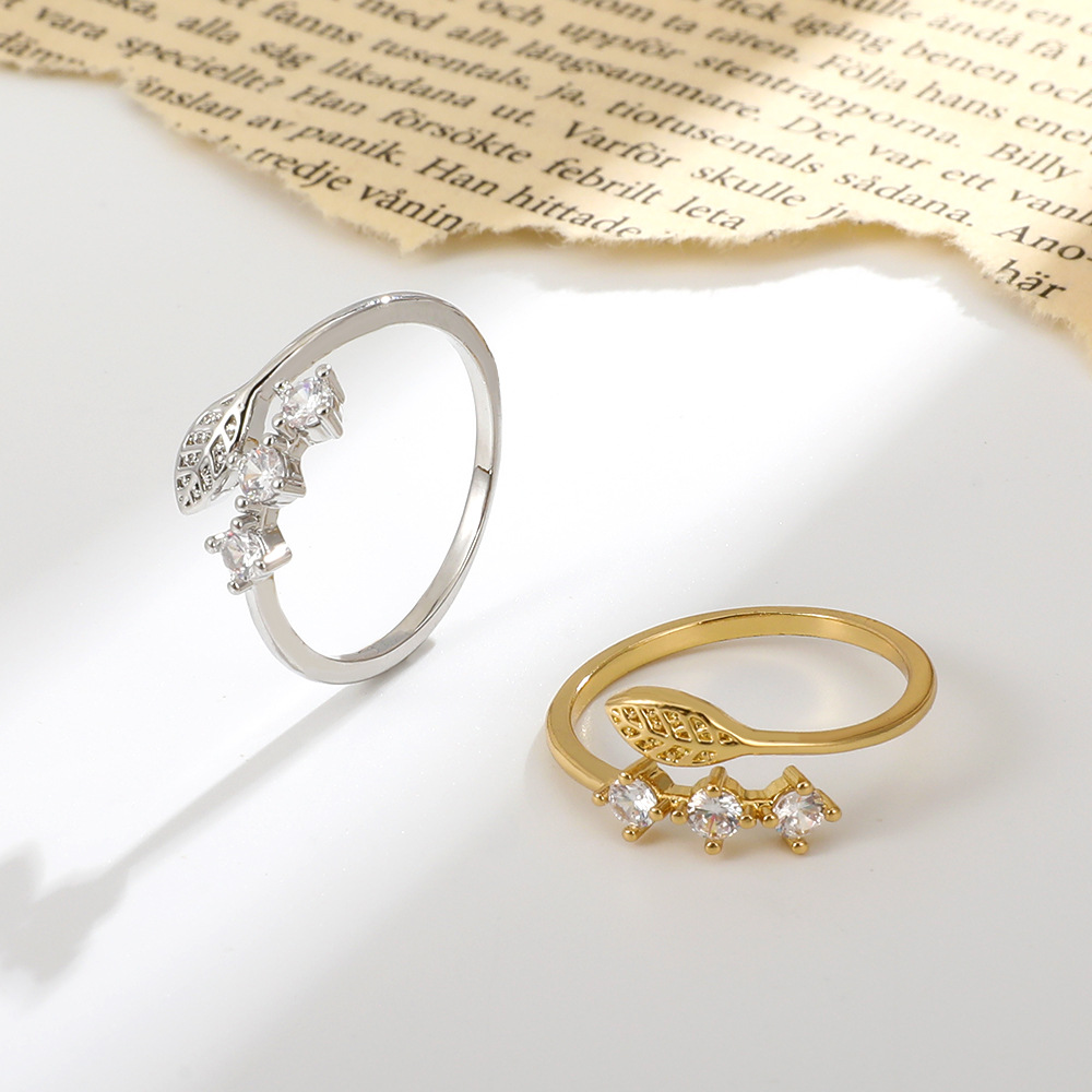 Women's Diamond Leaf Ring 4