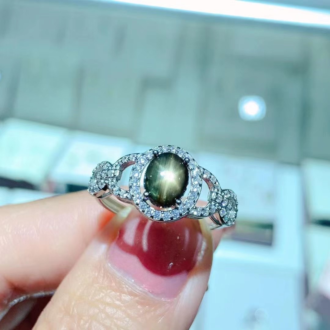 Natural Star Sapphire Ring Image 2