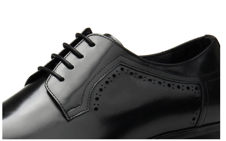 Comfortable Lace-up Shoes