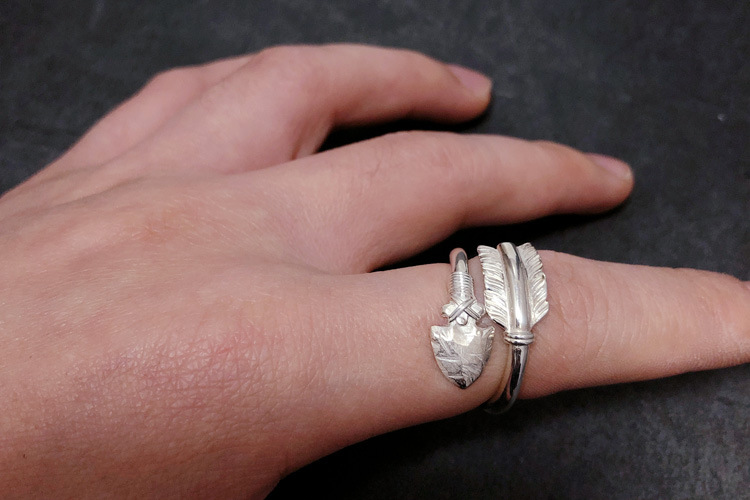 925 Thai Silver Bow and Arrow Ring - Image 6