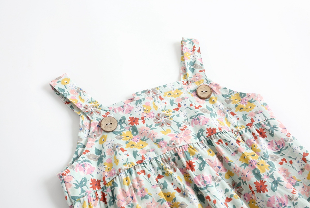 Jumpsuit Detail 2