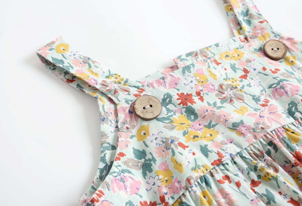 Jumpsuit Detail 4