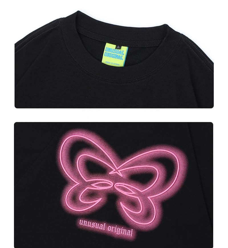 T-shirt with accessories