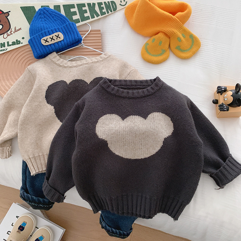 Sweater Image 2